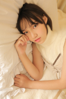 女欢